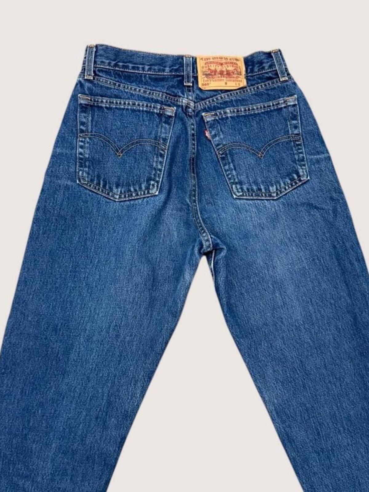 Vintage Levi 560, Loose Fit Straight Leg